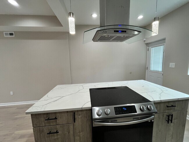 1416 N Dover St in Philadelphia, PA - Building Photo - Building Photo
