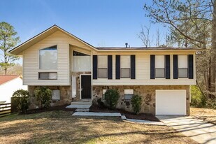 4910 Brookstone Pkwy in Ellenwood, GA - Building Photo