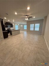 8941 Alabama Ave in Temple, TX - Foto de edificio - Building Photo