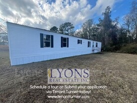 503 Chamblee Dr in Sparks, GA - Building Photo