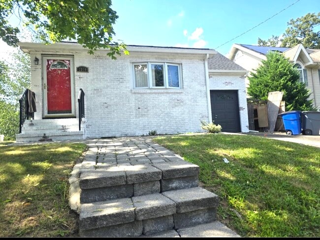 2359 Morse Ave in Scotch Plains, NJ - Building Photo - Building Photo