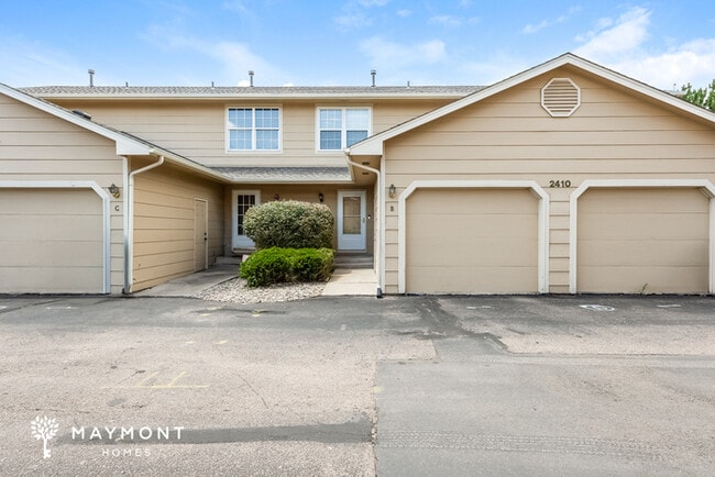 property at 2410 Hamlet Ln