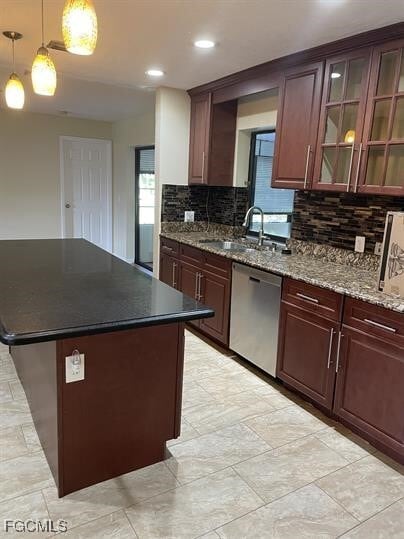 1723 SE Van Loon Terrace