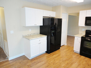 108 Summershade Ct in Knightdale, NC - Building Photo - Building Photo