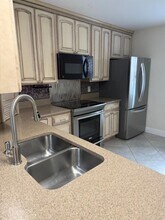 1303 Lakeview Dr E, Unit E in Royal Palm Beach, FL - Building Photo - Building Photo