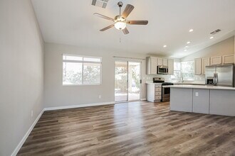 2801 Lava Rock Ave in North Las Vegas, NV - Building Photo - Building Photo