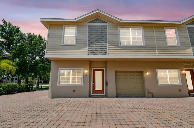 property at 3701 W Carmen St