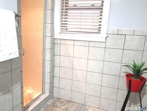 1093 Shippan Ave in Stamford, CT - Building Photo - Building Photo