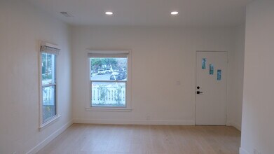 509 Coronel Pl in Santa Barbara, CA - Building Photo - Building Photo