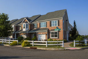 The Crossings at Hamilton Station Apartments