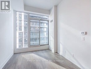 181 Dundas St E in Toronto, ON - Building Photo - Building Photo