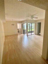 1151 N Liberty Ave-Unit -1151F in Homestead, FL - Foto de edificio - Building Photo