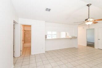 2441 Zagato Ct in Middleburg, FL - Building Photo - Building Photo