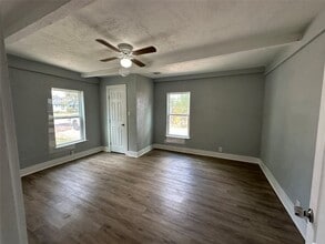 1411 Miles St in Houston, TX - Building Photo - Building Photo