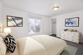 3021 Knox Ave S-Unit -Unit 2 in Minneapolis, MN - Foto de edificio - Building Photo