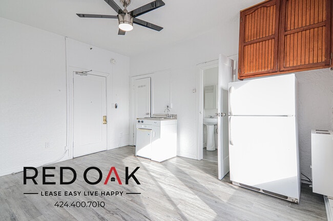 1243 S Mariposa Ave, Unit 25 in Los Angeles, CA - Building Photo - Building Photo