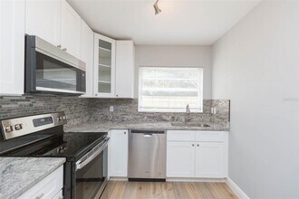 7518 New Jersey Ave-Unit -C in Hudson, FL - Building Photo - Building Photo