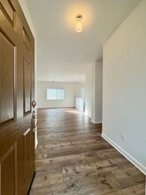 1885 Seville Dr in Napa, CA - Building Photo - Building Photo