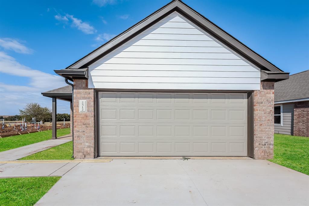 2512 Rosewood Ln in El Reno, OK - Foto de edificio