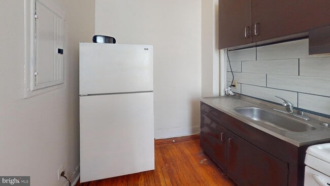 2119 N 8th St in Philadelphia, PA - Building Photo - Building Photo