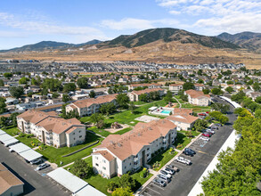 Elk Run in Magna, UT - Foto de edificio - Building Photo