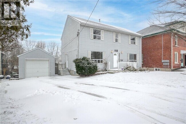 113 Beverly St in Cambridge, ON - Building Photo - Building Photo