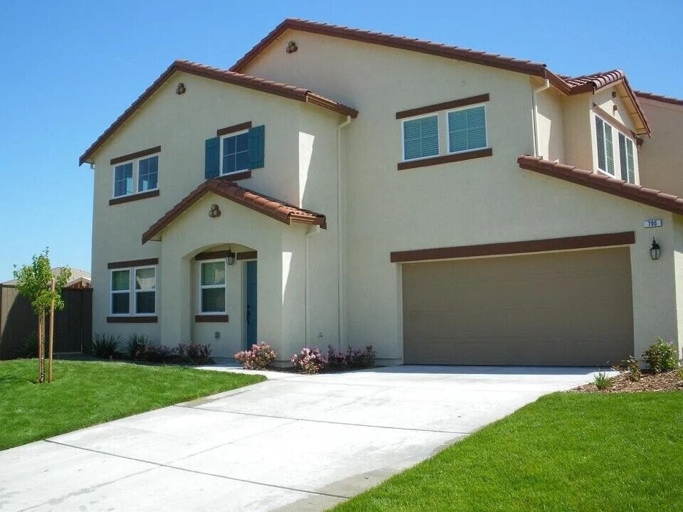 700 Pekin Ct in Roseville, CA - Building Photo