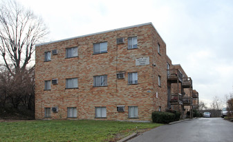 Breezy Acres Apartments