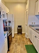 860 N Orange Ave in Orlando, FL - Building Photo - Building Photo