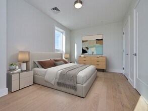 301 Border St, Unit 508 in Boston, MA - Building Photo - Building Photo