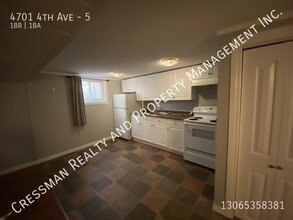 4701 4 Ave in Regina, SK - Building Photo - Building Photo