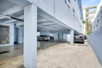 1530 Pennsylvania Ave in Miami Beach, FL - Foto de edificio - Building Photo