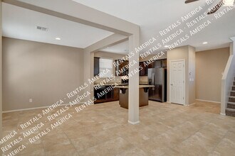 7463 Earnshaw Ave in Las Vegas, NV - Building Photo - Building Photo