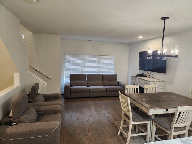 2931 N Natoma Ave in Chicago, IL - Building Photo - Building Photo