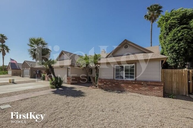 4932 W Wescott Dr in Glendale, AZ - Building Photo - Building Photo