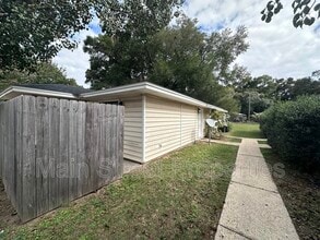 7002 Lanier Dr in Pensacola, FL - Building Photo - Building Photo