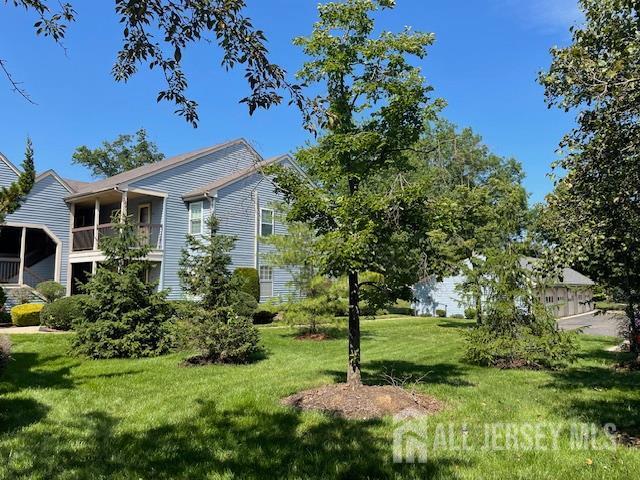 10 Benjamin Franklin Dr in Monroe Township, NJ - Building Photo - Building Photo