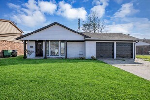 10730 Filey Ln in Houston, TX - Building Photo