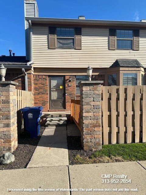 43509 Arbor Way W in Canton, MI - Building Photo
