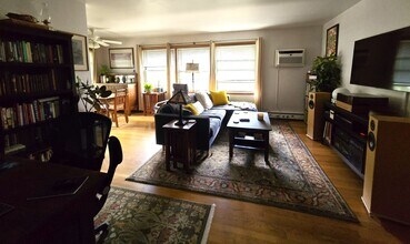 4112 N Kedvale Ave in Chicago, IL - Building Photo - Building Photo