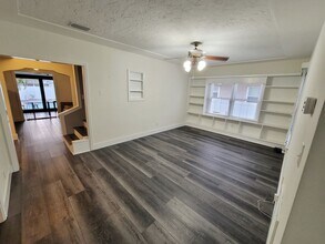 4934 17th Ave N in St. Petersburg, FL - Building Photo - Building Photo