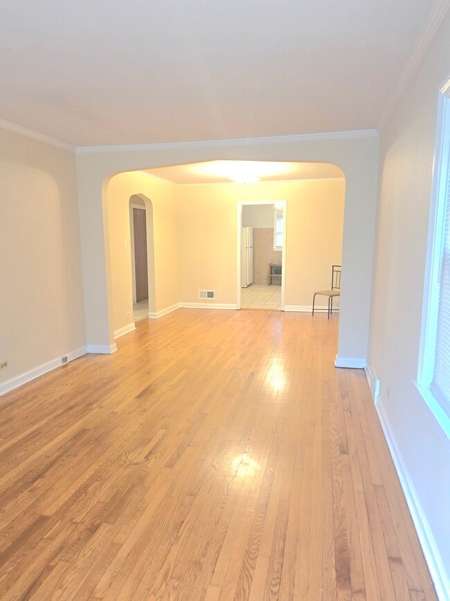 2724 W Gregory St, Unit 1 in Chicago, IL - Foto de edificio - Building Photo