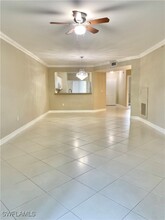 7811 Regal Heron Cir in Naples, FL - Foto de edificio - Building Photo