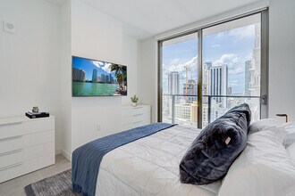 243 NE 3rd St in Miami, FL - Building Photo - Building Photo