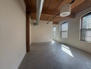 88 Gerrish Ave, Unit 210 in Chelsea, MA - Building Photo - Building Photo
