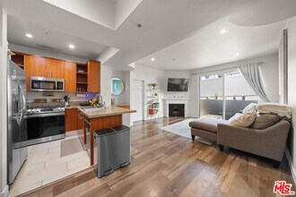 620 S Gramercy Pl in Los Angeles, CA - Building Photo - Building Photo