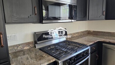 80 Carolwood Dr in Oro Valley, AZ - Building Photo - Building Photo