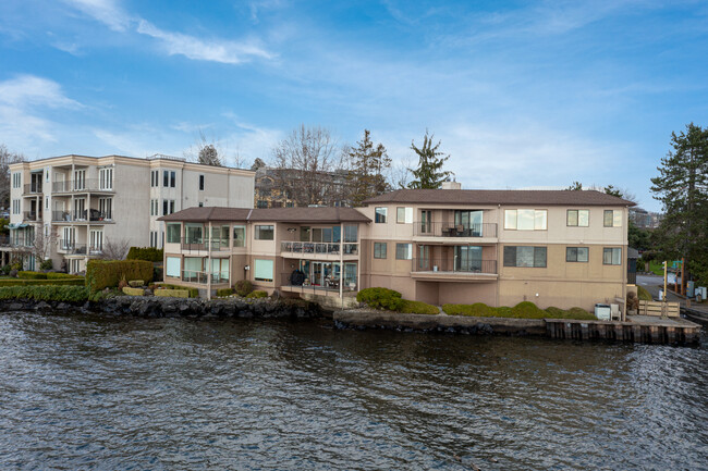 Moss Bay in Kirkland, WA - Building Photo - Building Photo