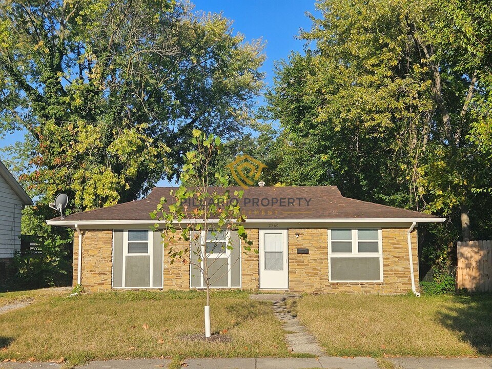 2860 Brouse Ave in Indianapolis, IN - Building Photo