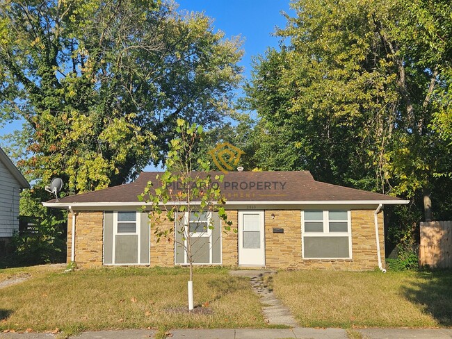 property at 2860 Brouse Ave